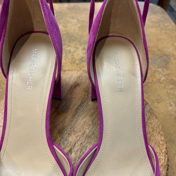 Marc Fisher Fuchsia Suede Block Heels - Picture 6 of 8